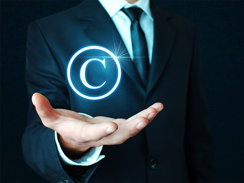 טיפול משפטי בהפרת זכויות יוצרים בפייסבוק - דרור הראל ושות'